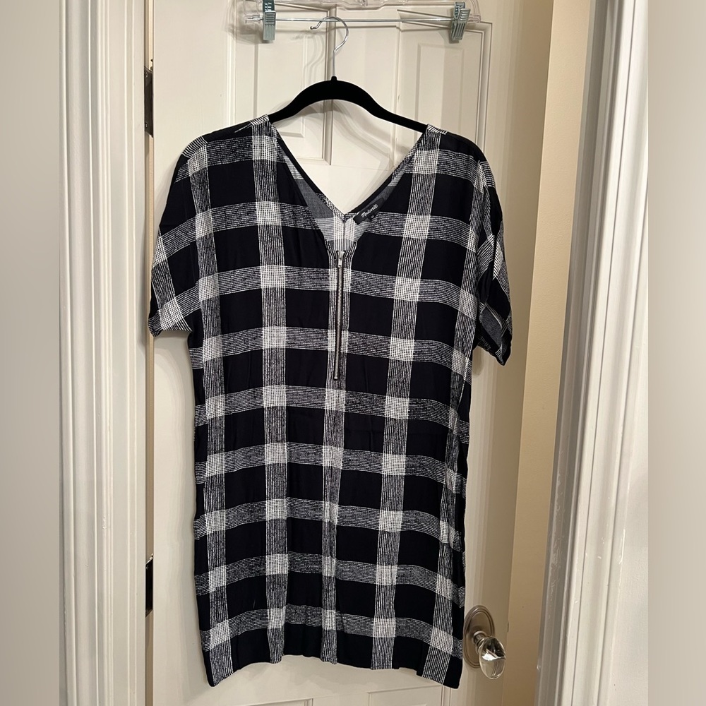 Madewell black and white flannel print dress with zipper in front